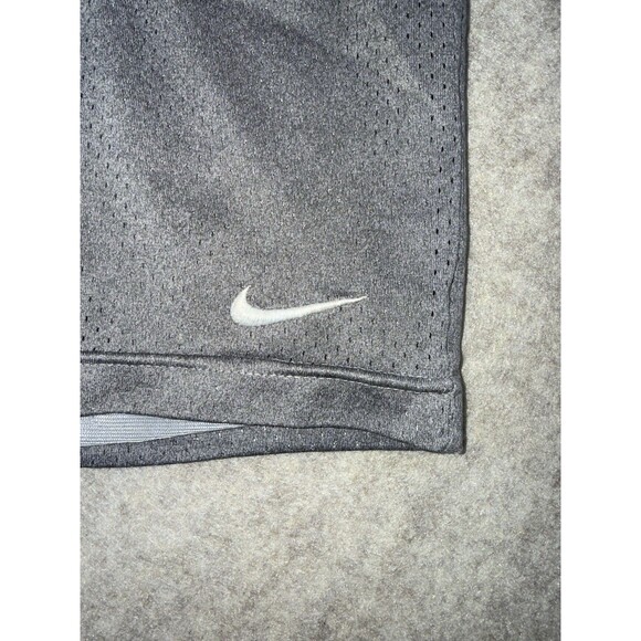 Nike Boys Size 6 Mesh Gym Shorts Gray - Picture 2 of 5